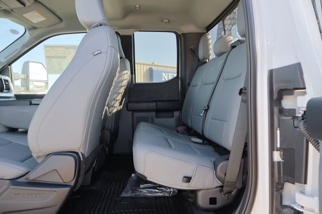 2025 Ford Super Duty F-350 XL DRW