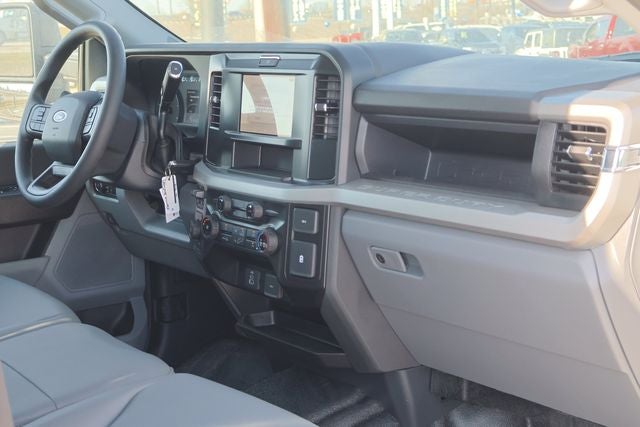 2025 Ford Super Duty F-350 XL DRW