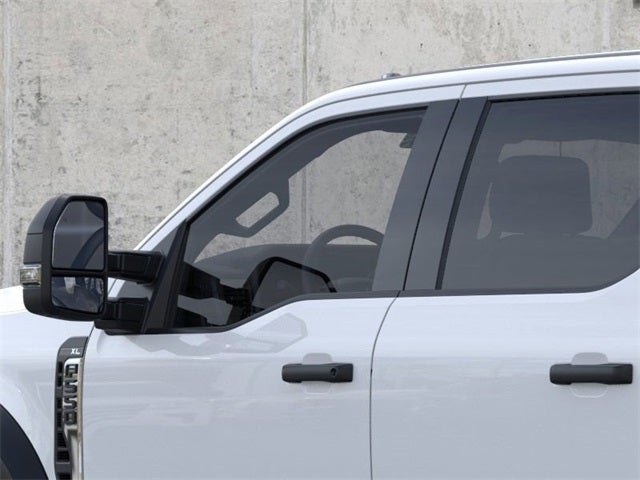 2025 Ford Super Duty F-550 XL DRW