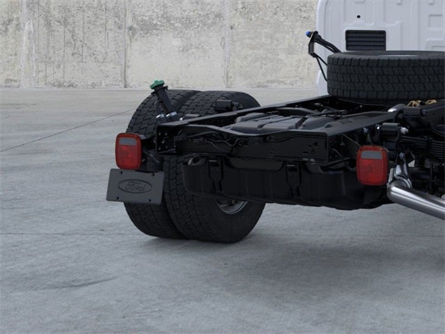 2025 Ford Super Duty F-550 XL DRW