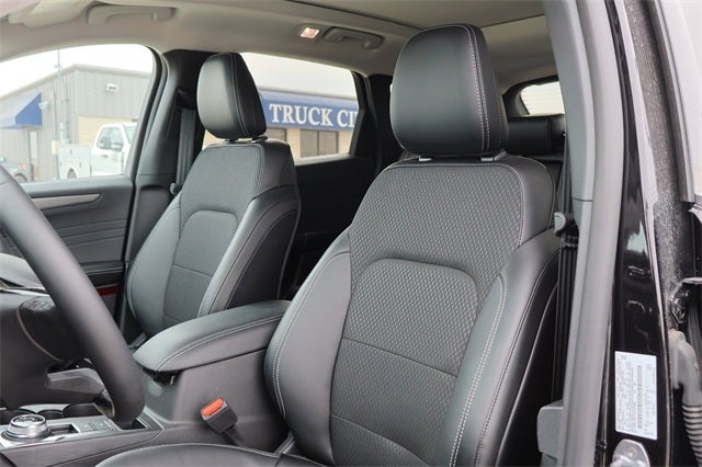 2025 Ford Escape Base