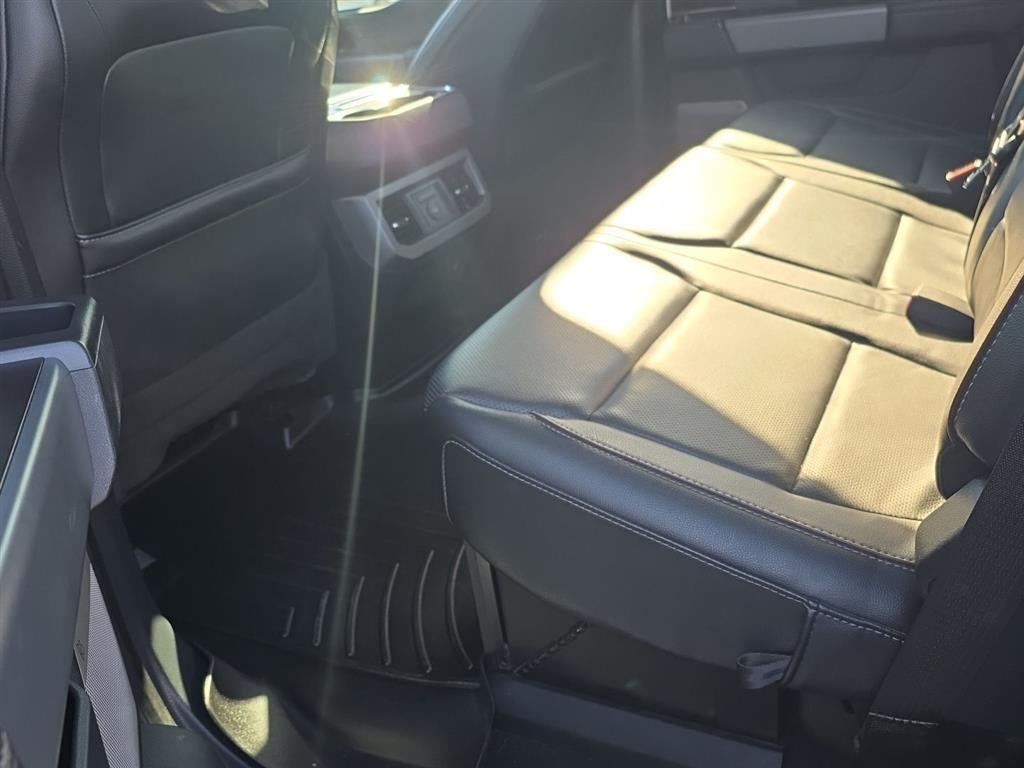 2023 Ford Super Duty F-350 LARIAT