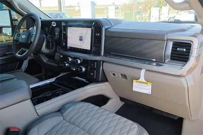 2025 Ford Super Duty F-350 Platinum DRW