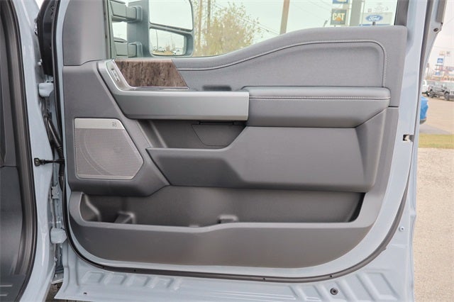 2026 Ford Super Duty F-450 Lariat DRW