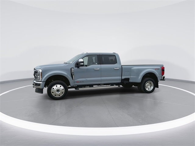 2026 Ford Super Duty F-450 Lariat DRW