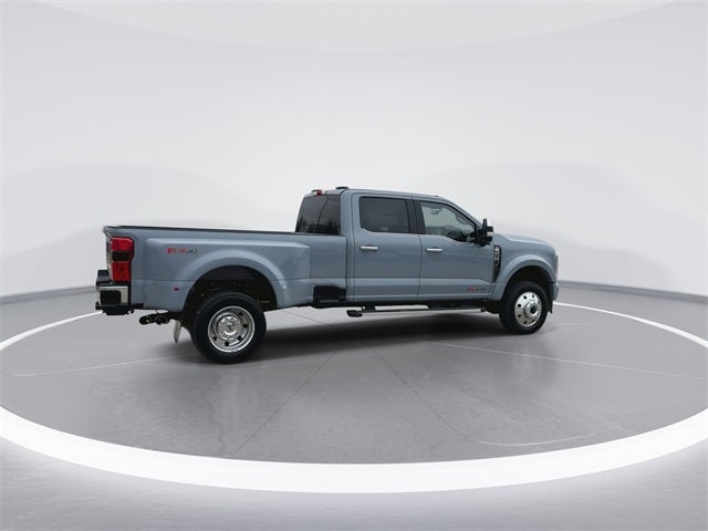 2026 Ford Super Duty F-450 Lariat DRW