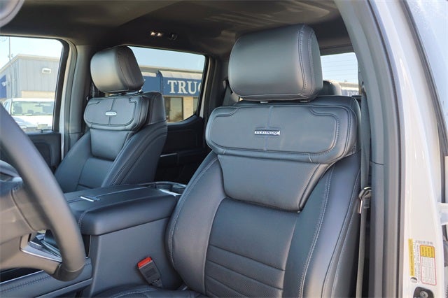 2025 Ford Super Duty F-450 Platinum DRW