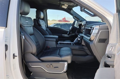 2025 Ford Super Duty F-450 Platinum DRW