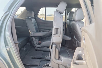 2022 Chevrolet Traverse LT Leather