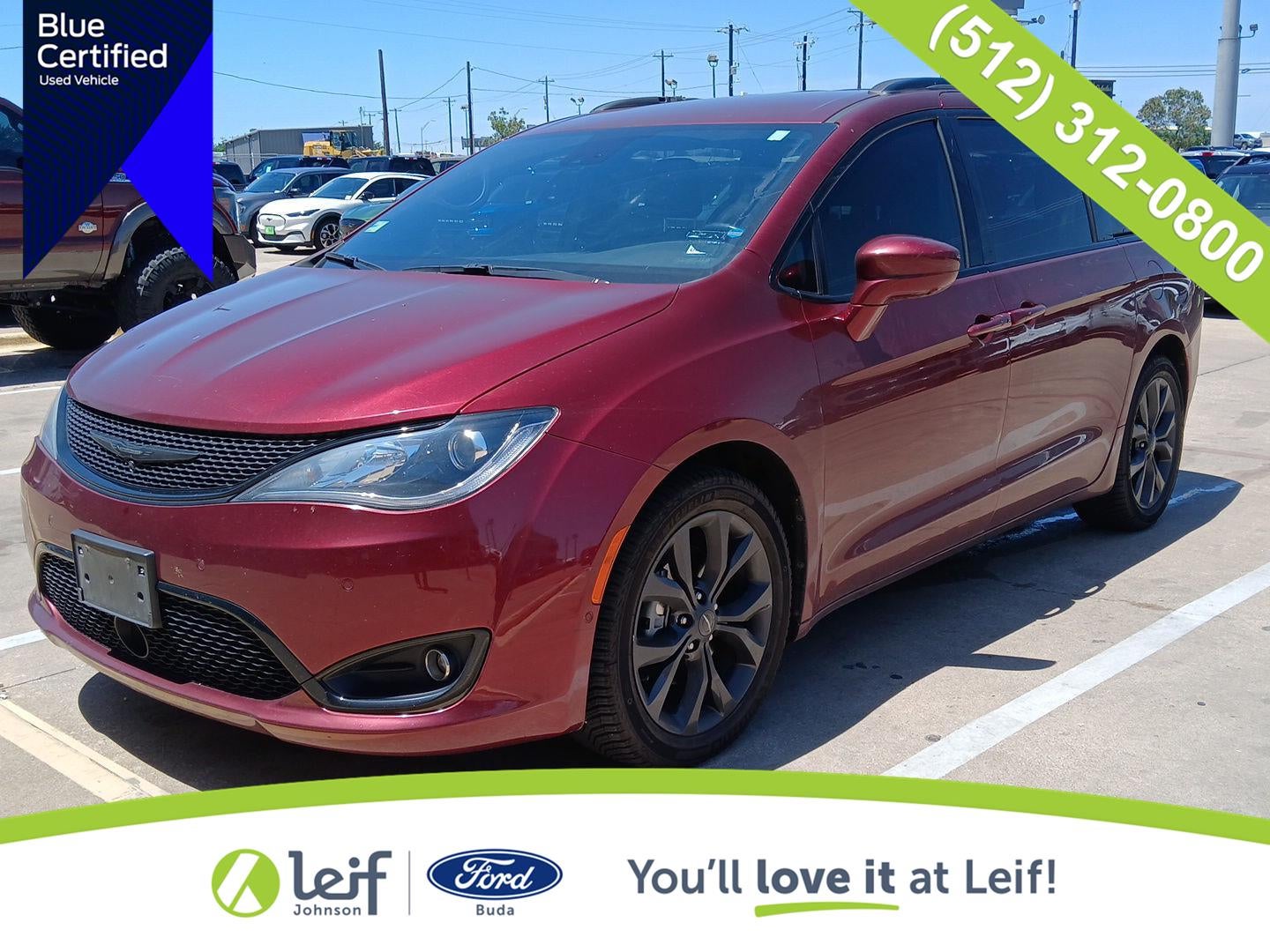 2019 Chrysler Pacifica Touring L's photo
