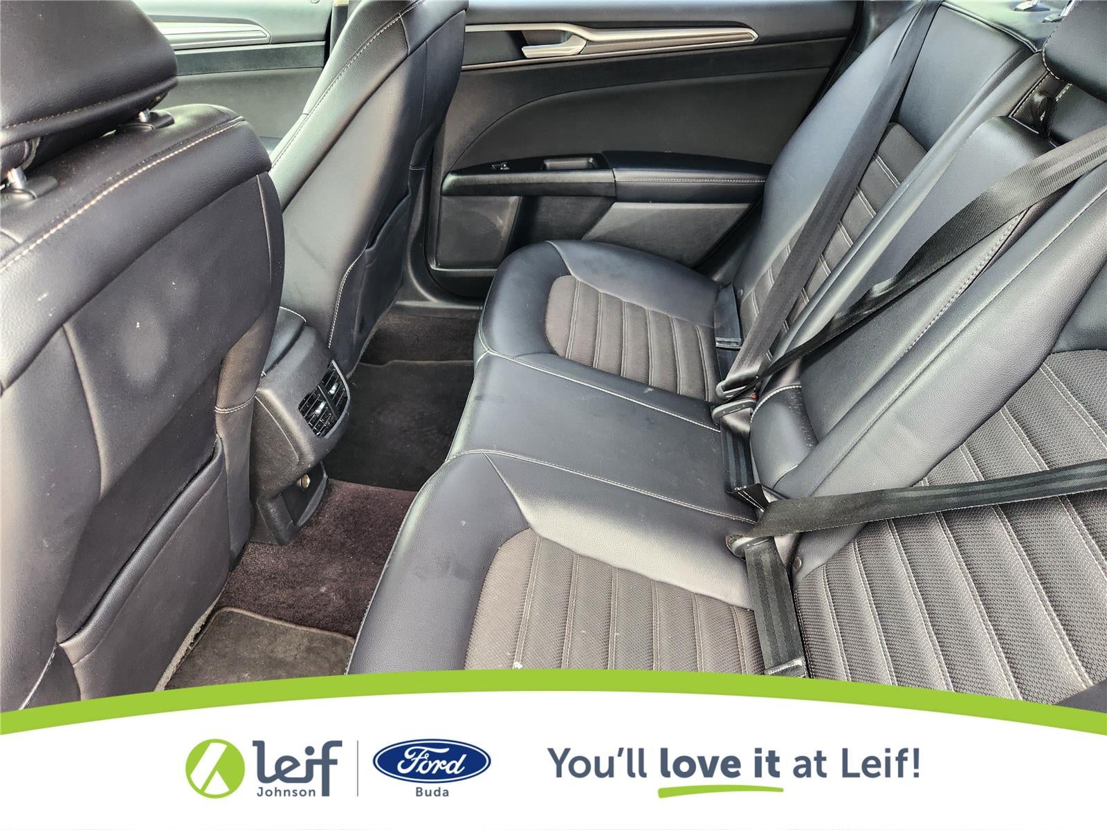 2017 Ford Fusion SE