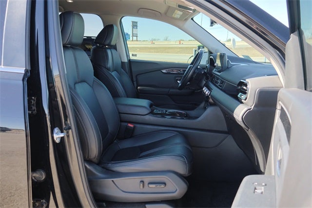 2023 Honda Pilot EX-L 8 Passenger