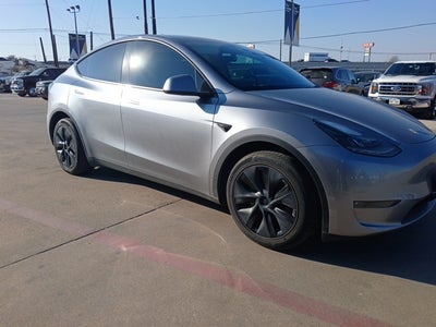 2025 Tesla Model Y Long Range