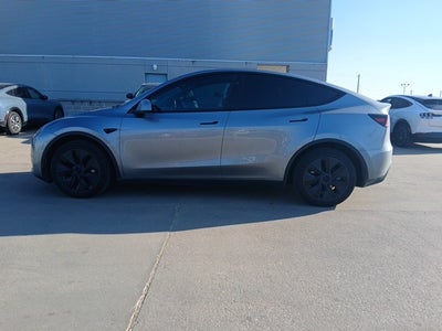 2025 Tesla Model Y Long Range