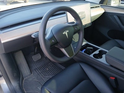 2025 Tesla Model Y Long Range