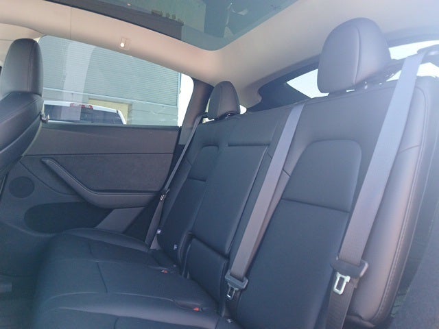 2025 Tesla Model Y Long Range