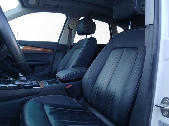 2022 Audi Q5 45 S line Premium quattro