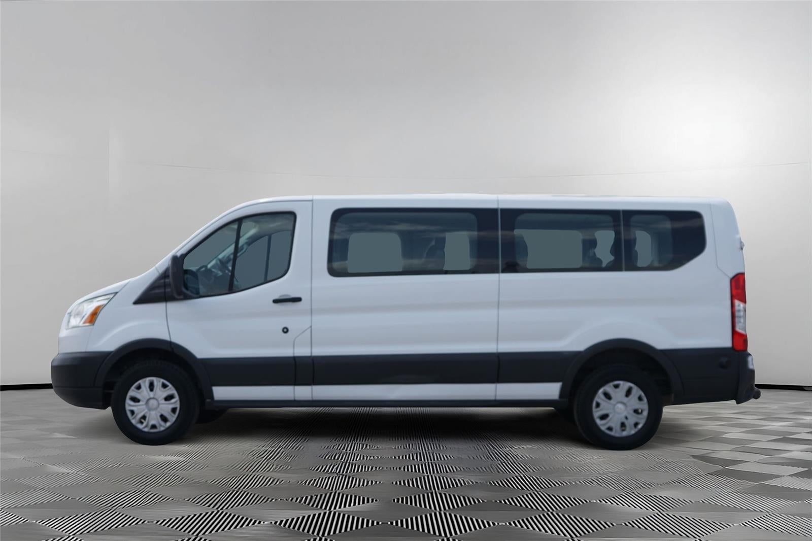 2017 Ford Transit Wagon XLT