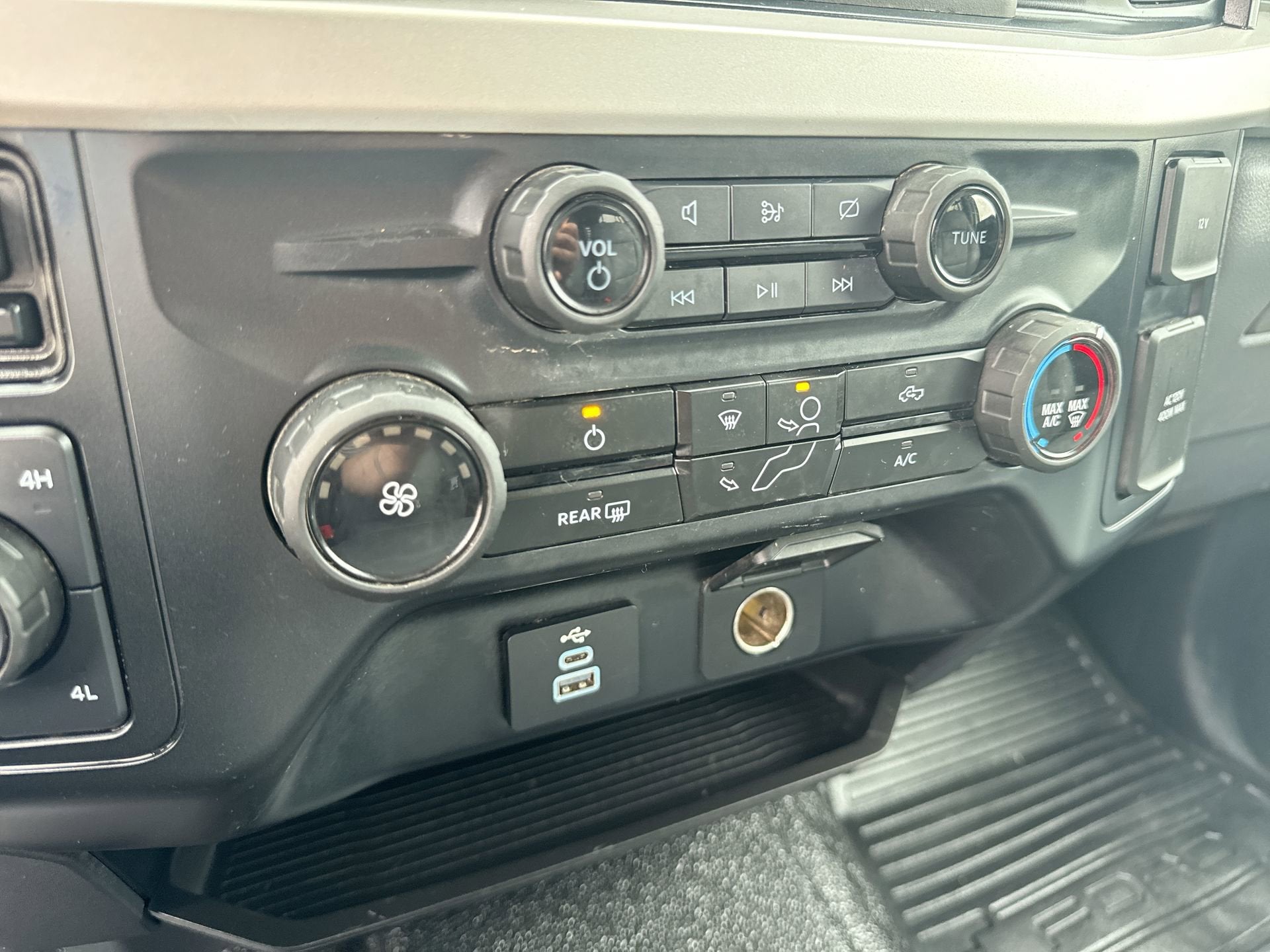 2024 Ford Super Duty F-350 XL