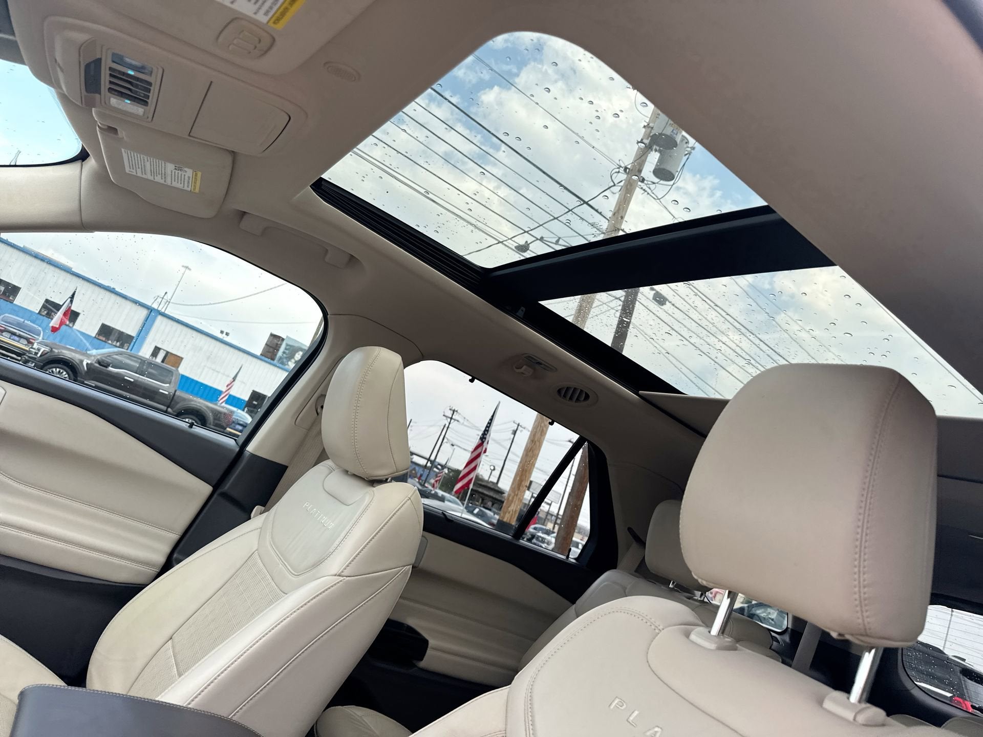 2021 Ford Explorer Platinum