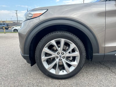 2021 Ford Explorer Platinum