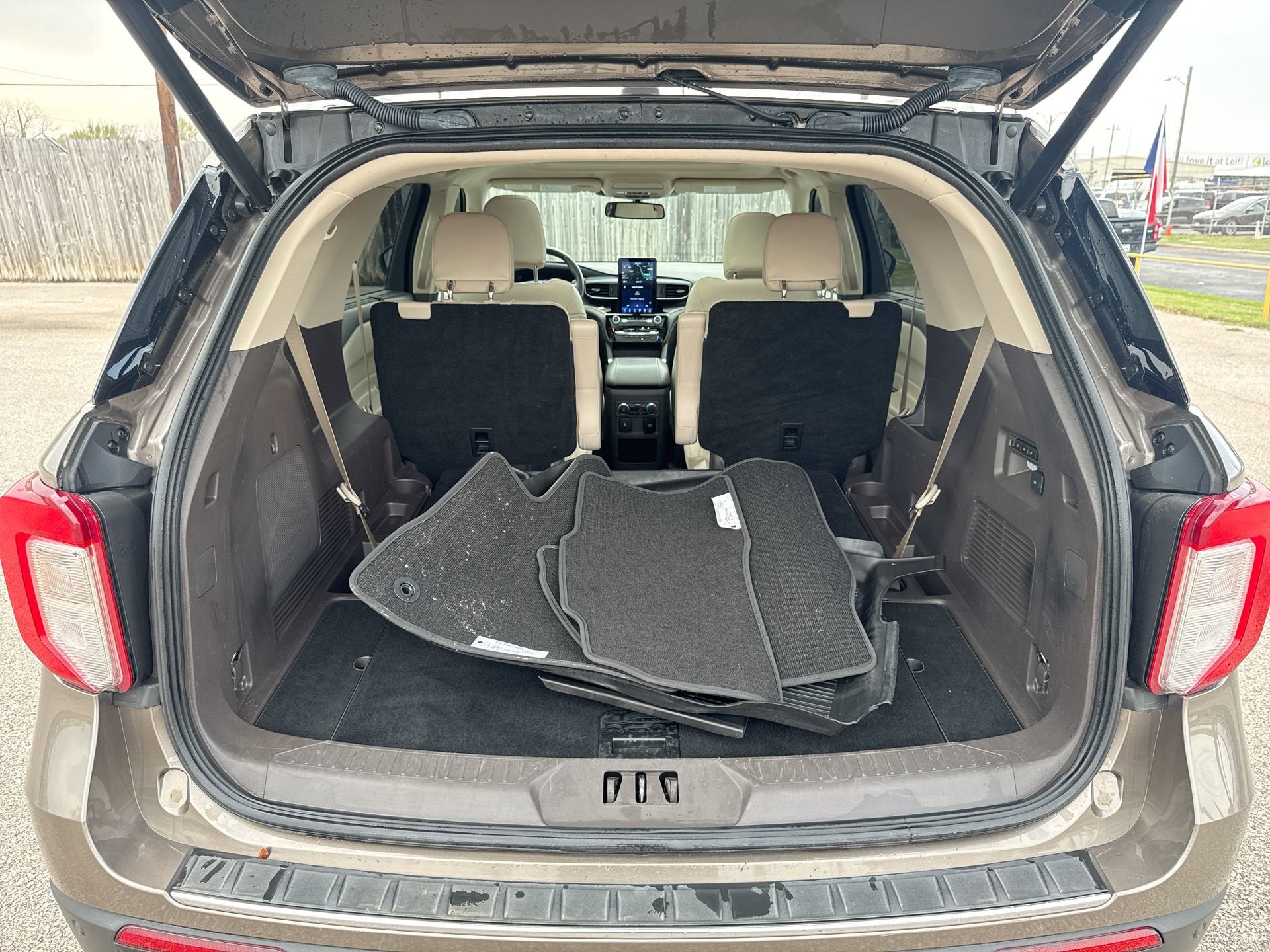 2021 Ford Explorer Platinum