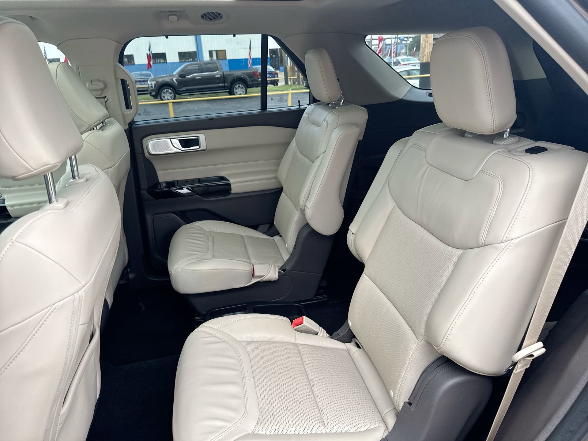 2021 Ford Explorer Platinum