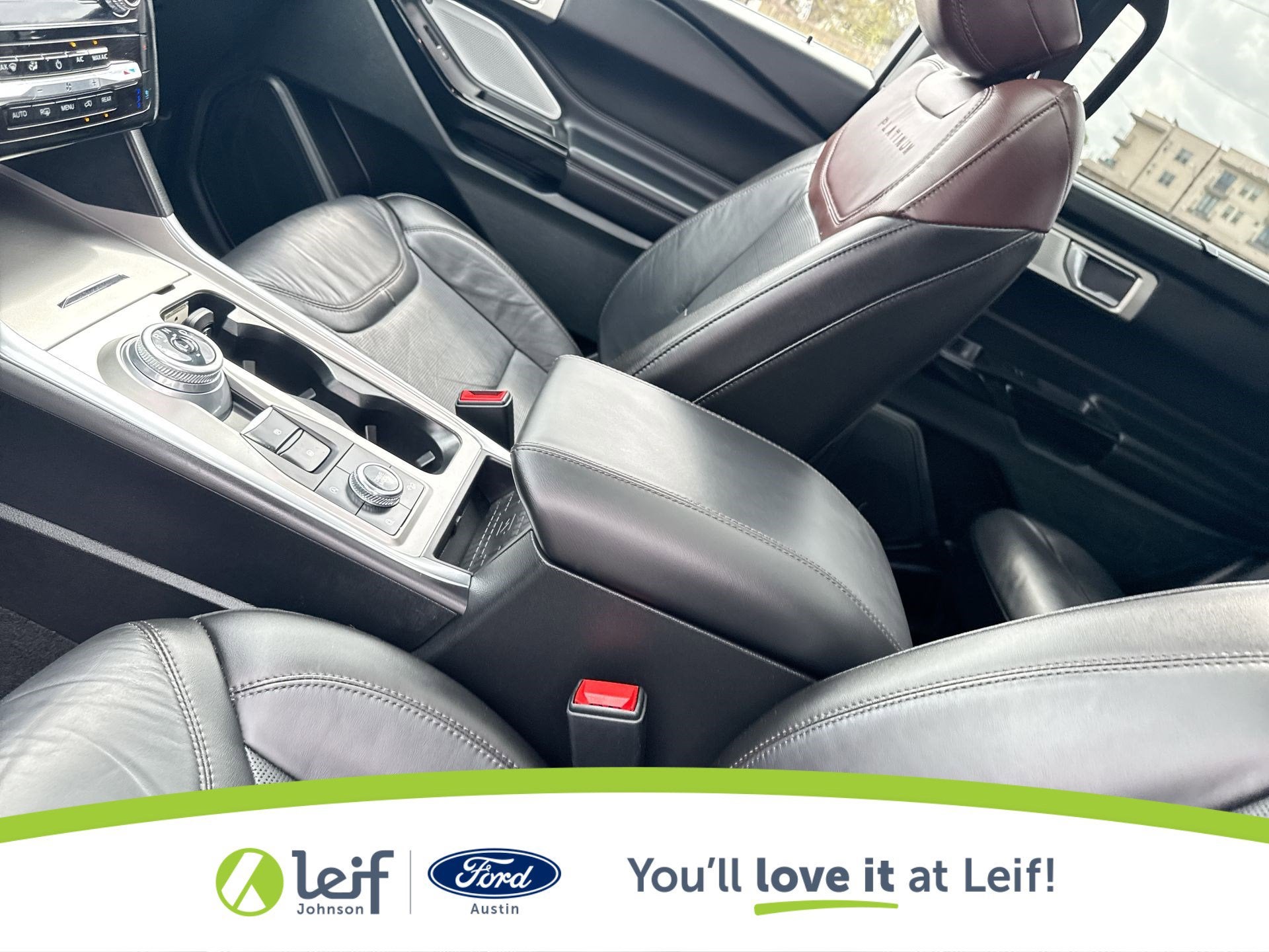 2023 Ford Explorer Platinum