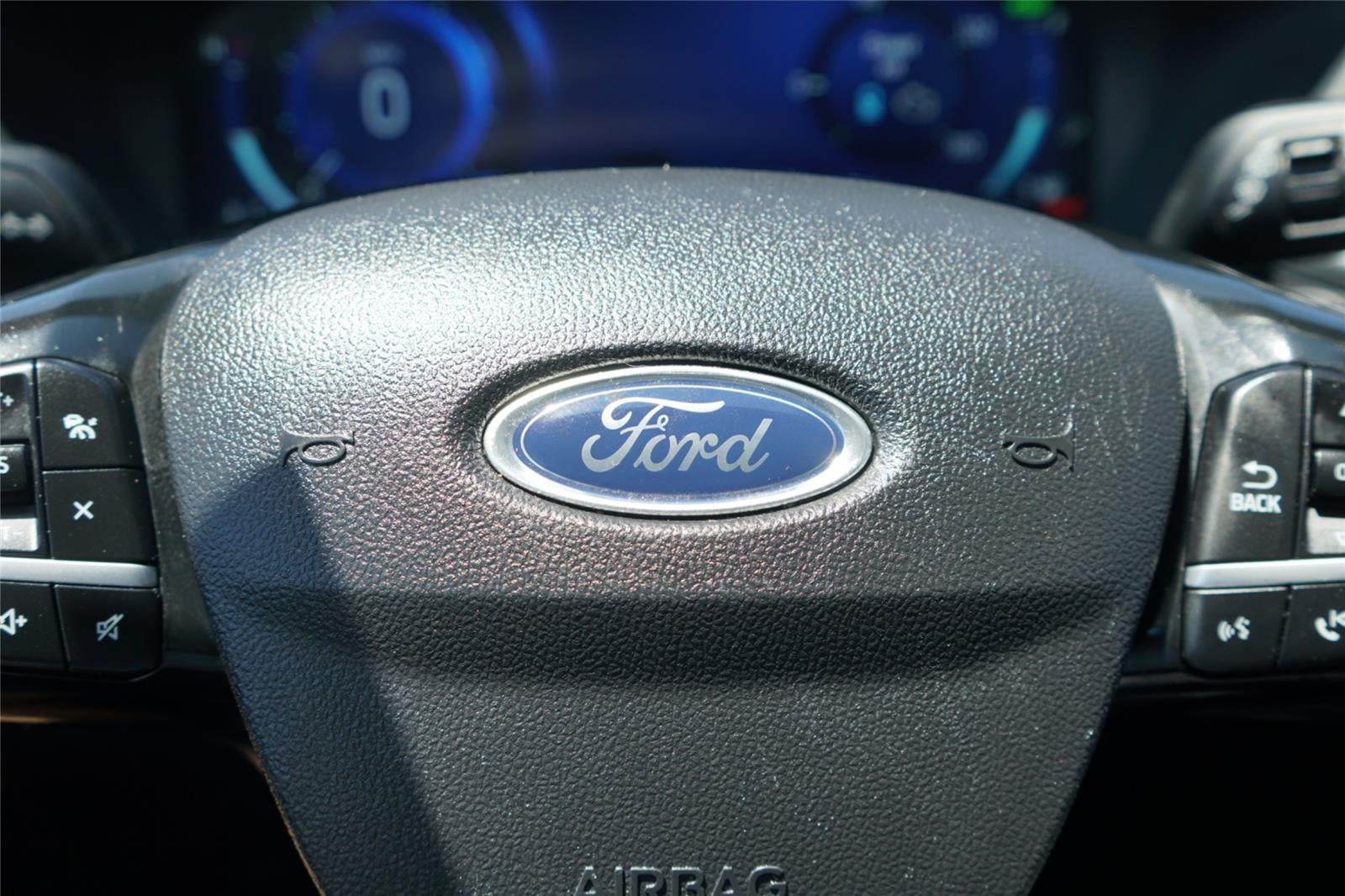 2022 Ford Escape Hybrid Titanium