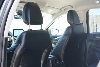 2022 Ford Escape Hybrid Titanium