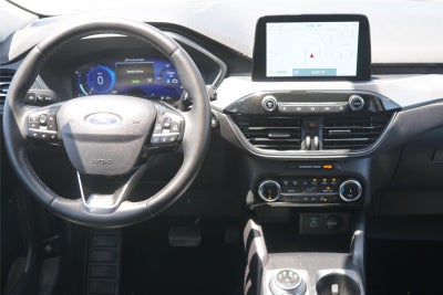 2022 Ford Escape Hybrid Titanium
