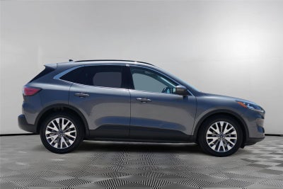 2022 Ford Escape Hybrid Titanium