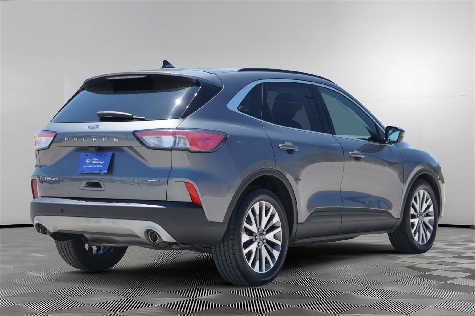 2022 Ford Escape Hybrid Titanium