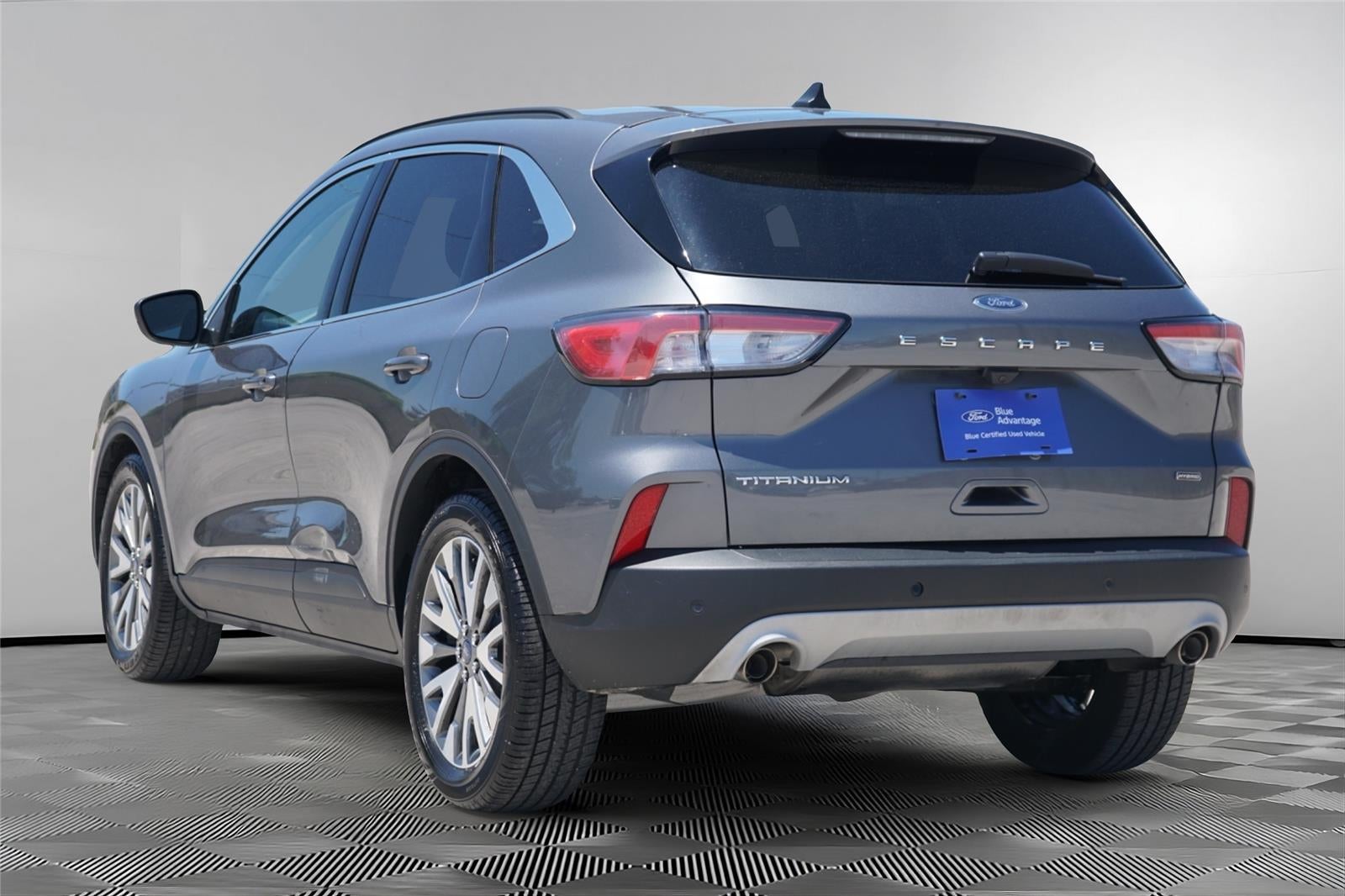 2022 Ford Escape Hybrid Titanium
