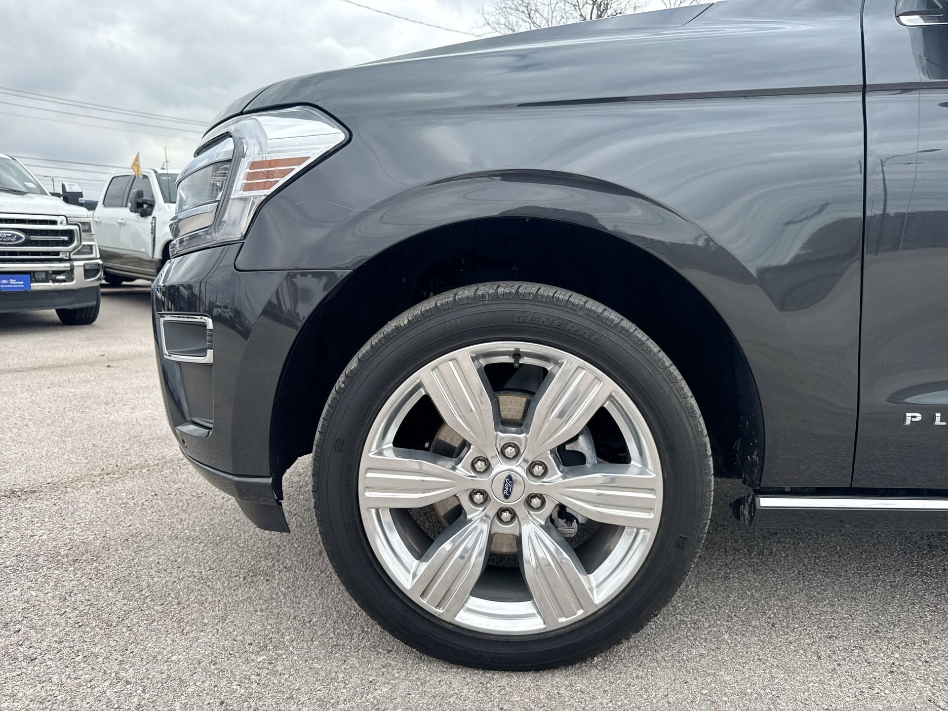 2023 Ford Expedition Max Platinum