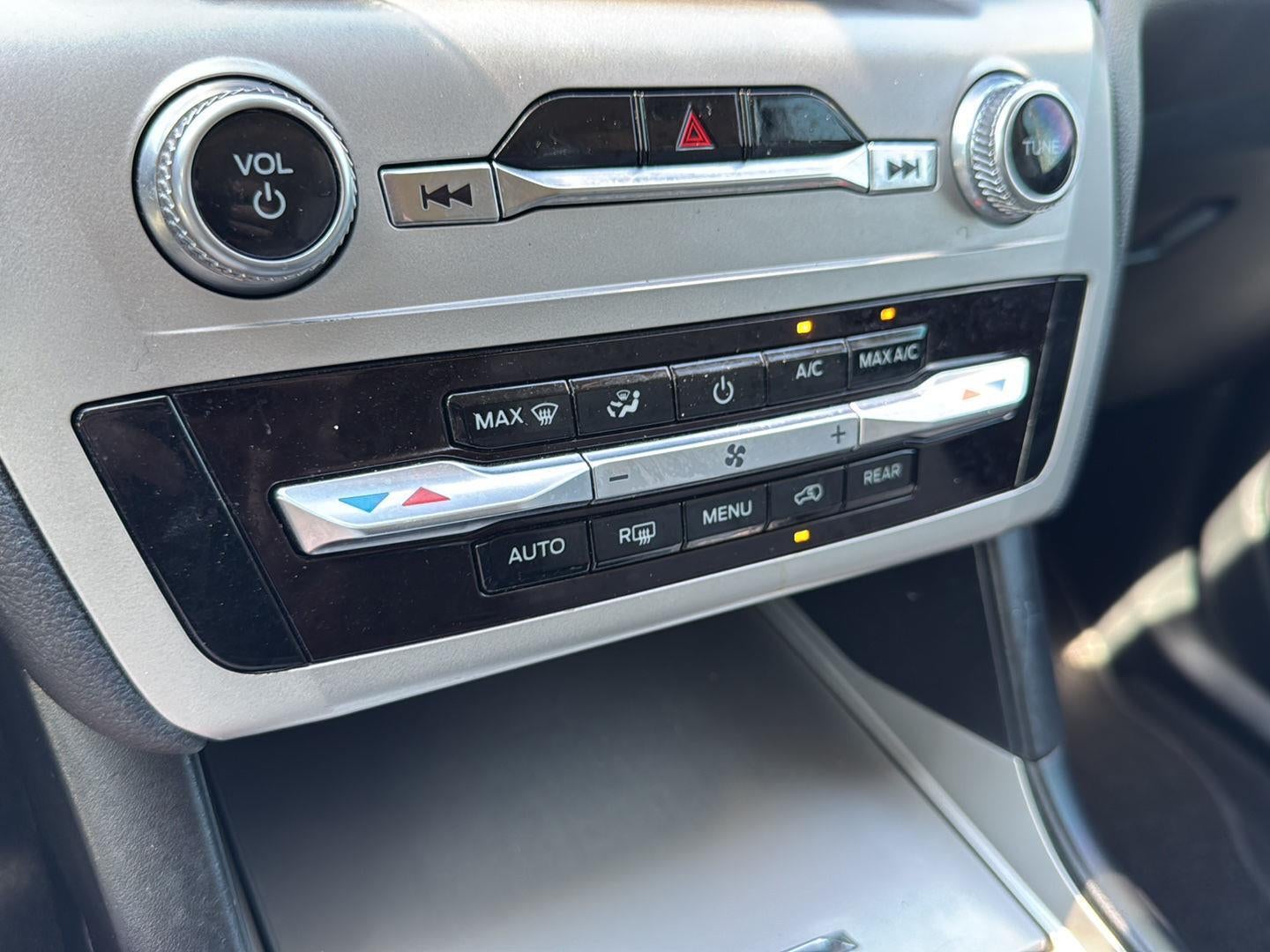 2022 Ford Explorer Base