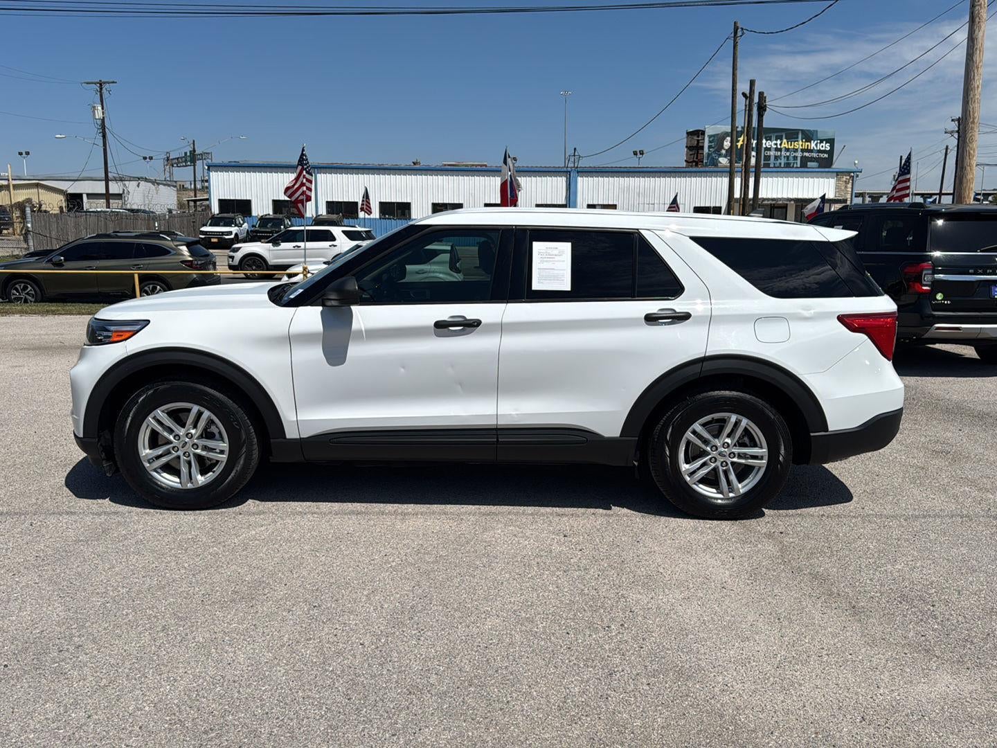 2022 Ford Explorer Base