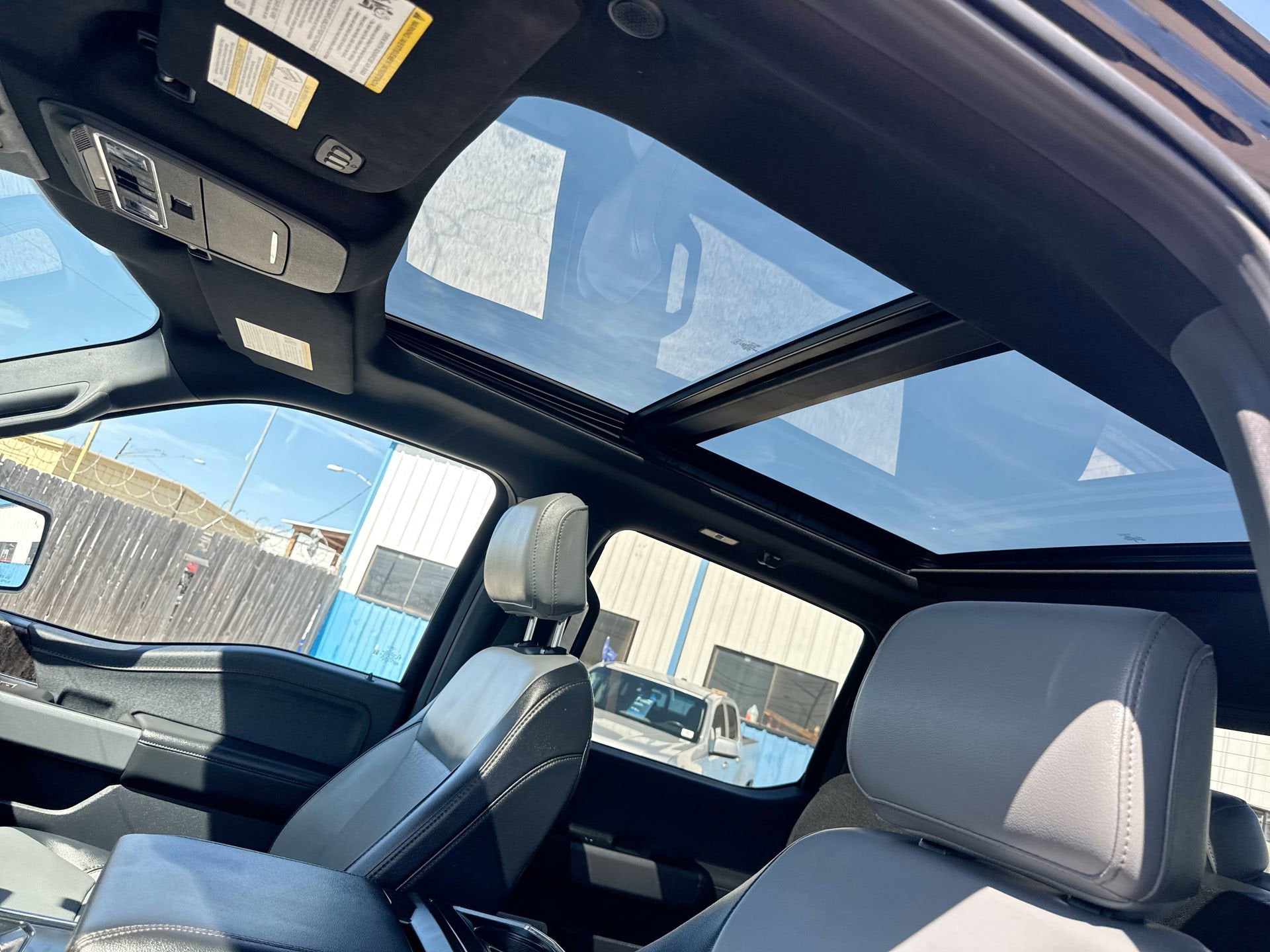 2023 Ford F-150 Lightning Lariat