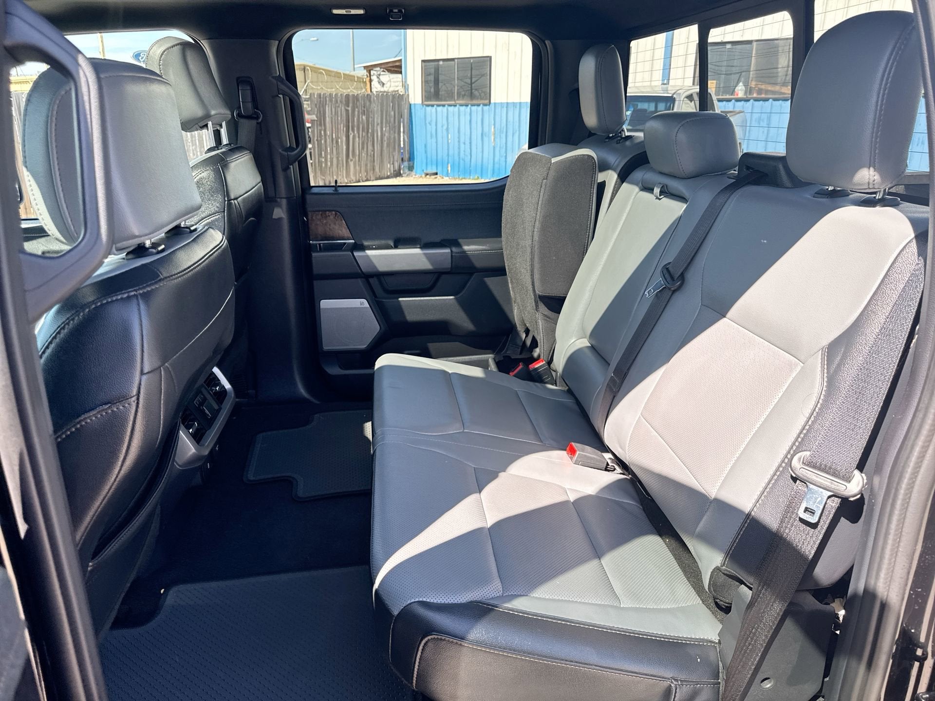 2023 Ford F-150 Lightning Lariat