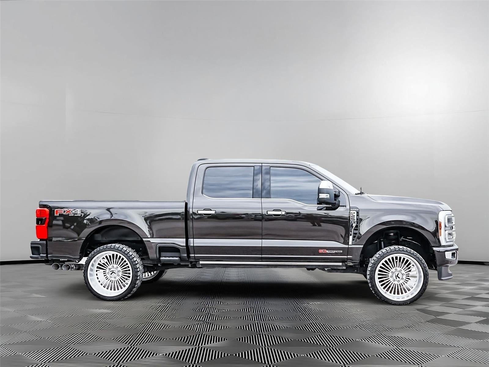 2025 Ford Super Duty F-250 Platinum