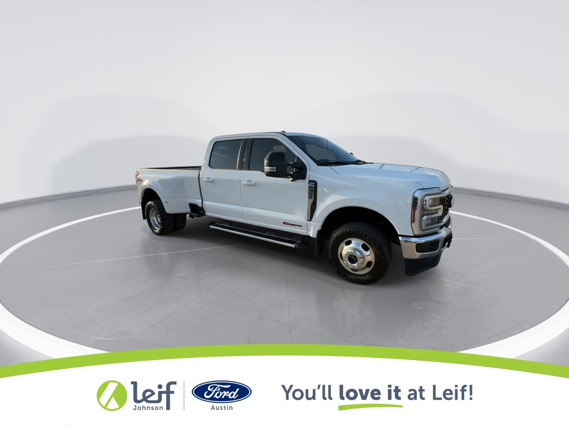 2024 Ford Super Duty F-350 Lariat