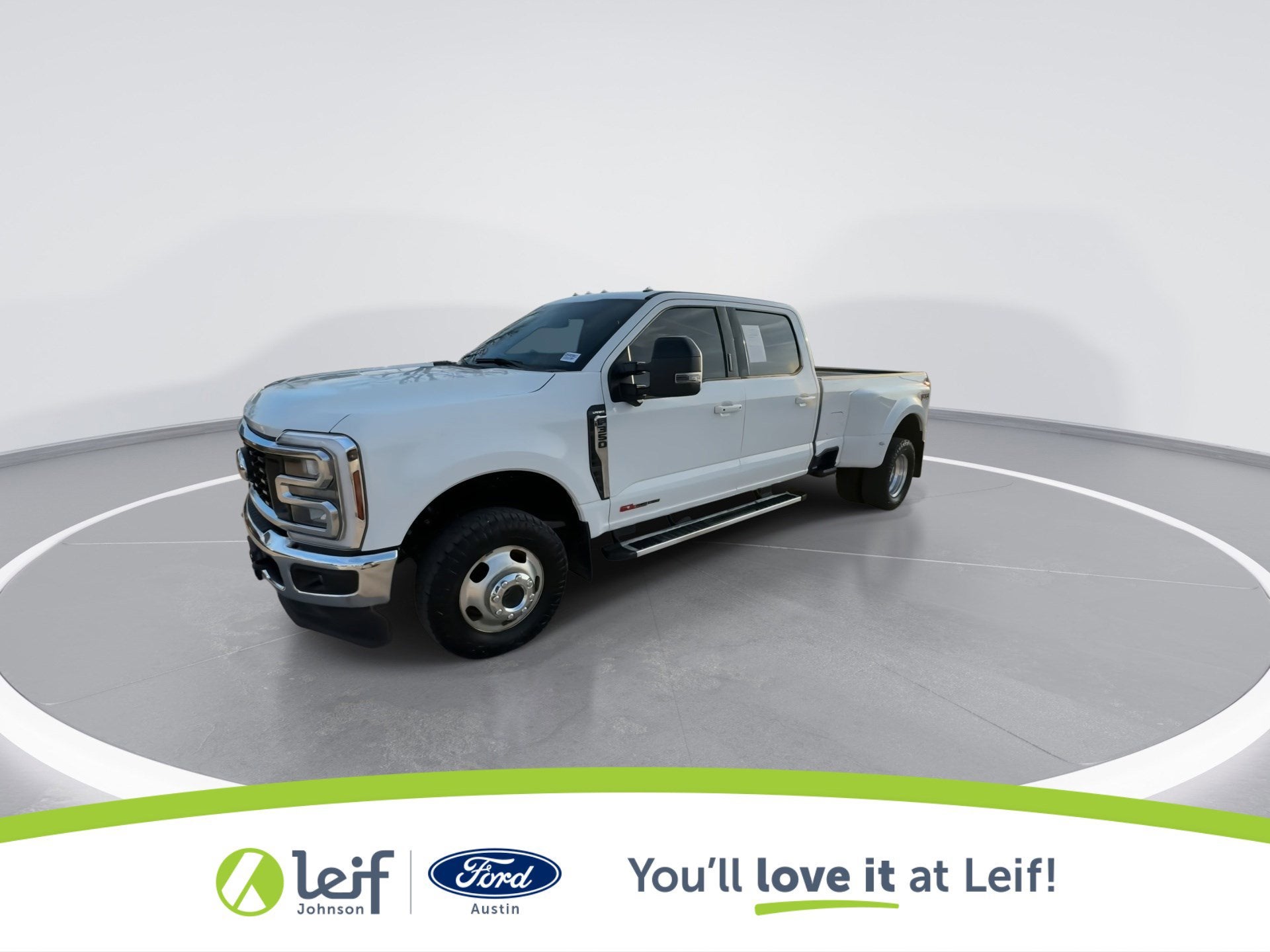 2024 Ford Super Duty F-350 Lariat