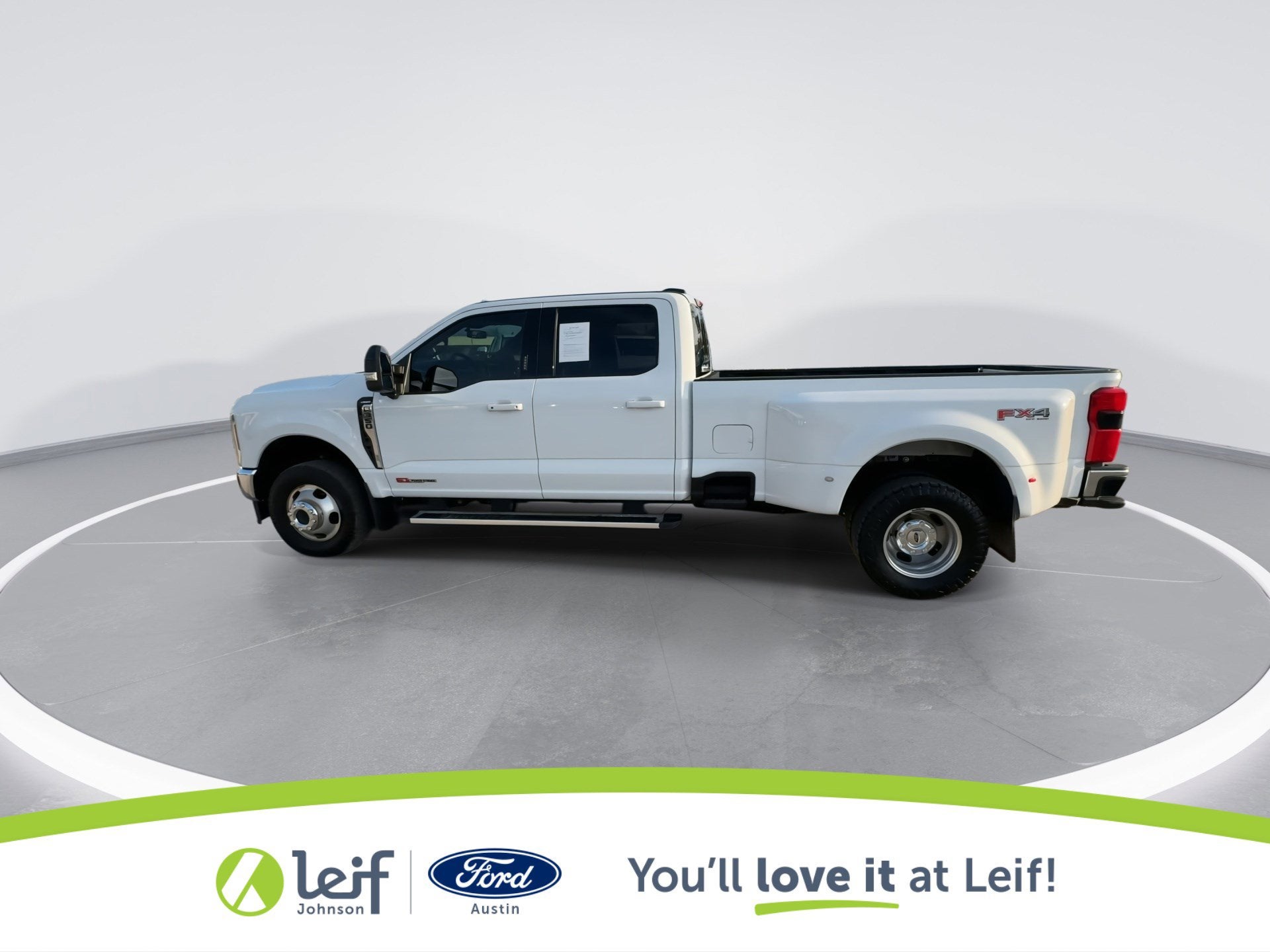 2024 Ford Super Duty F-350 Lariat