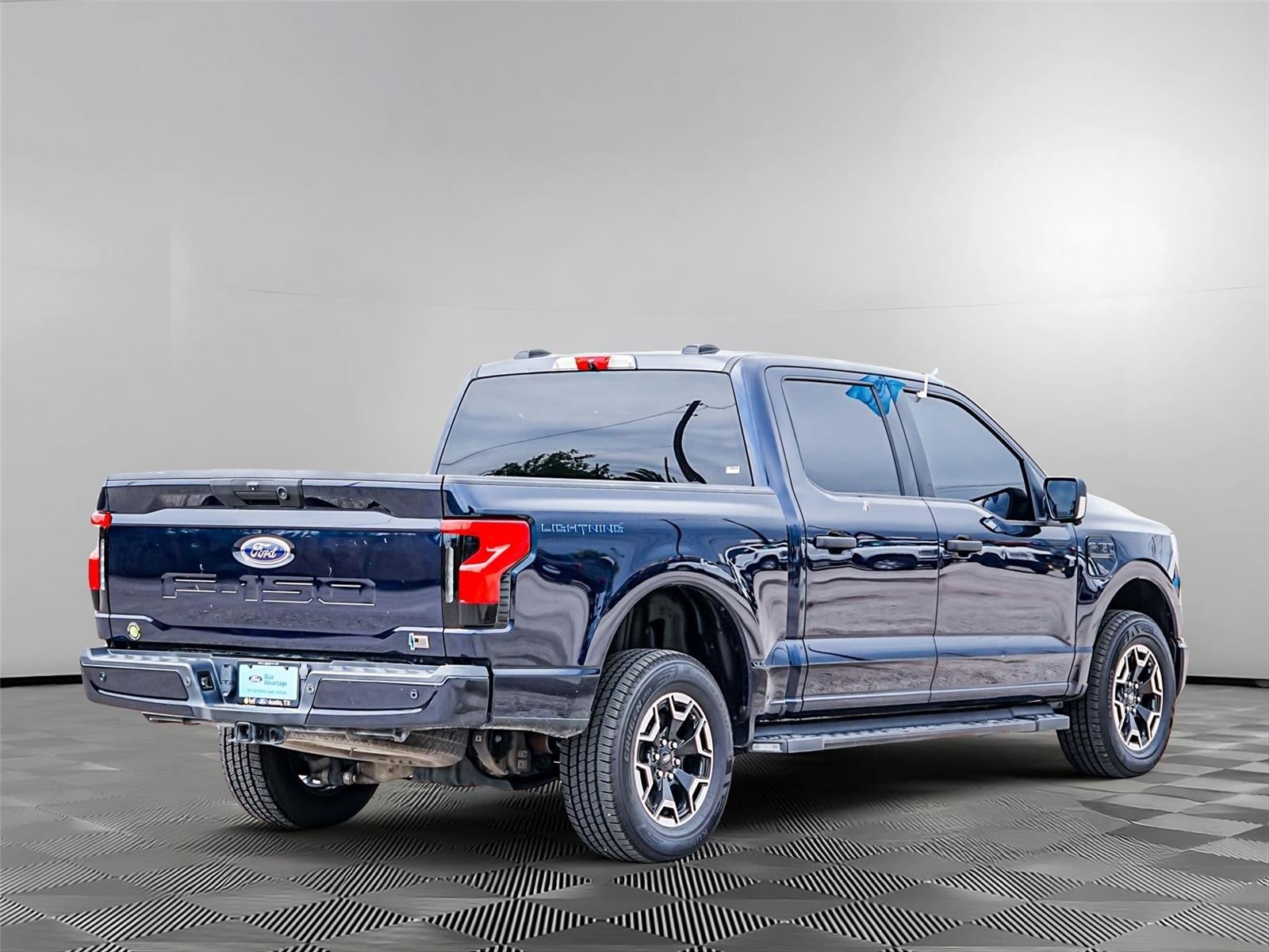 2022 Ford F-150 Lightning XLT