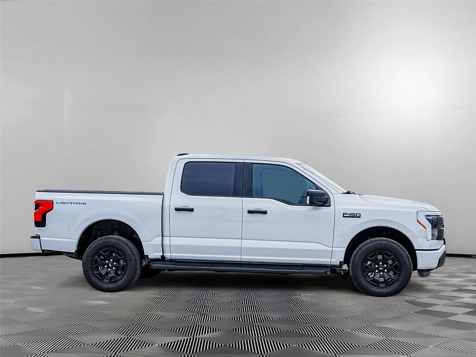 2025 Ford F-150 Lightning XLT