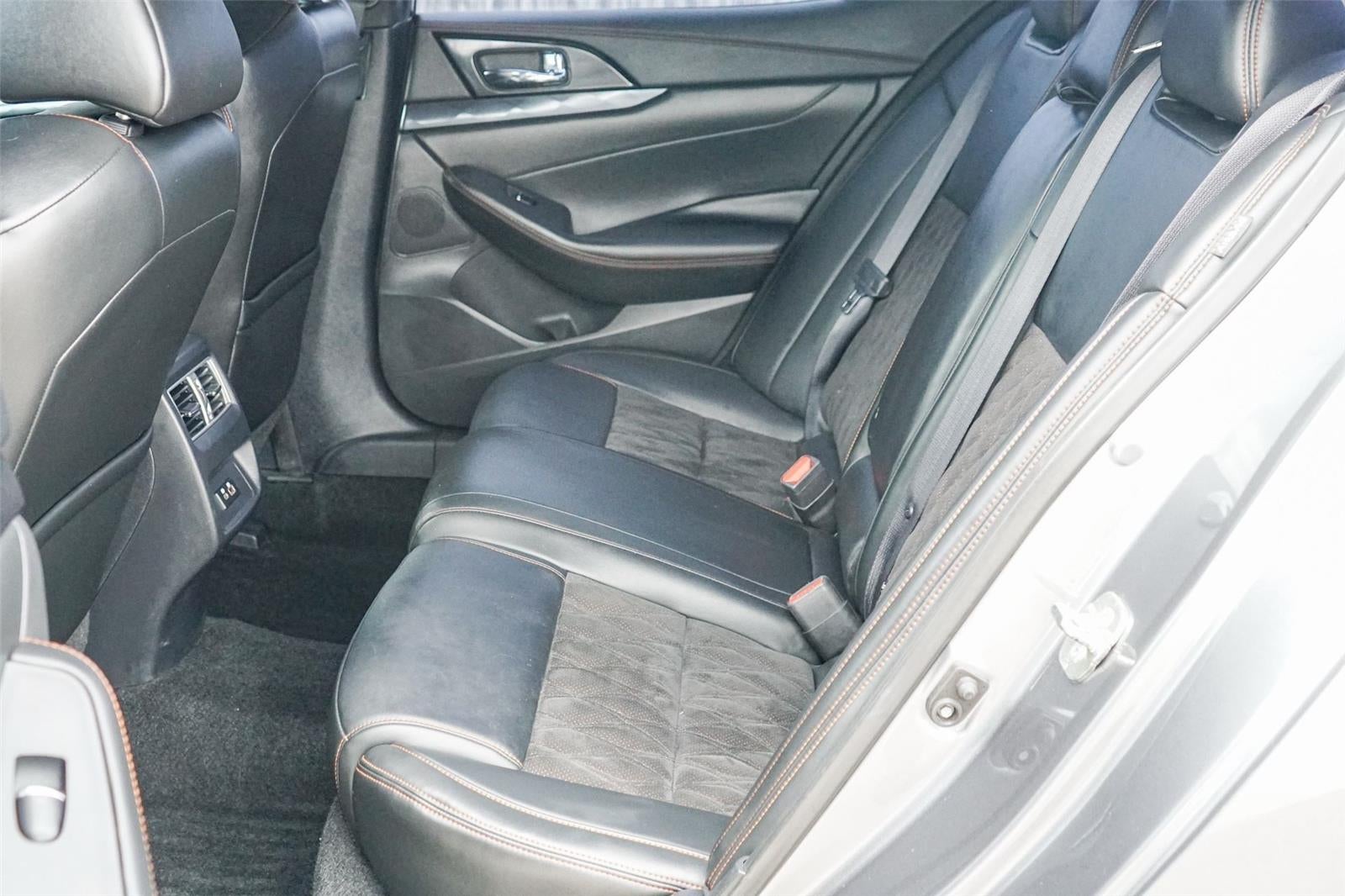 2019 Nissan Maxima SR