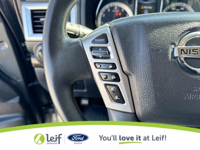 2017 Nissan Titan SV