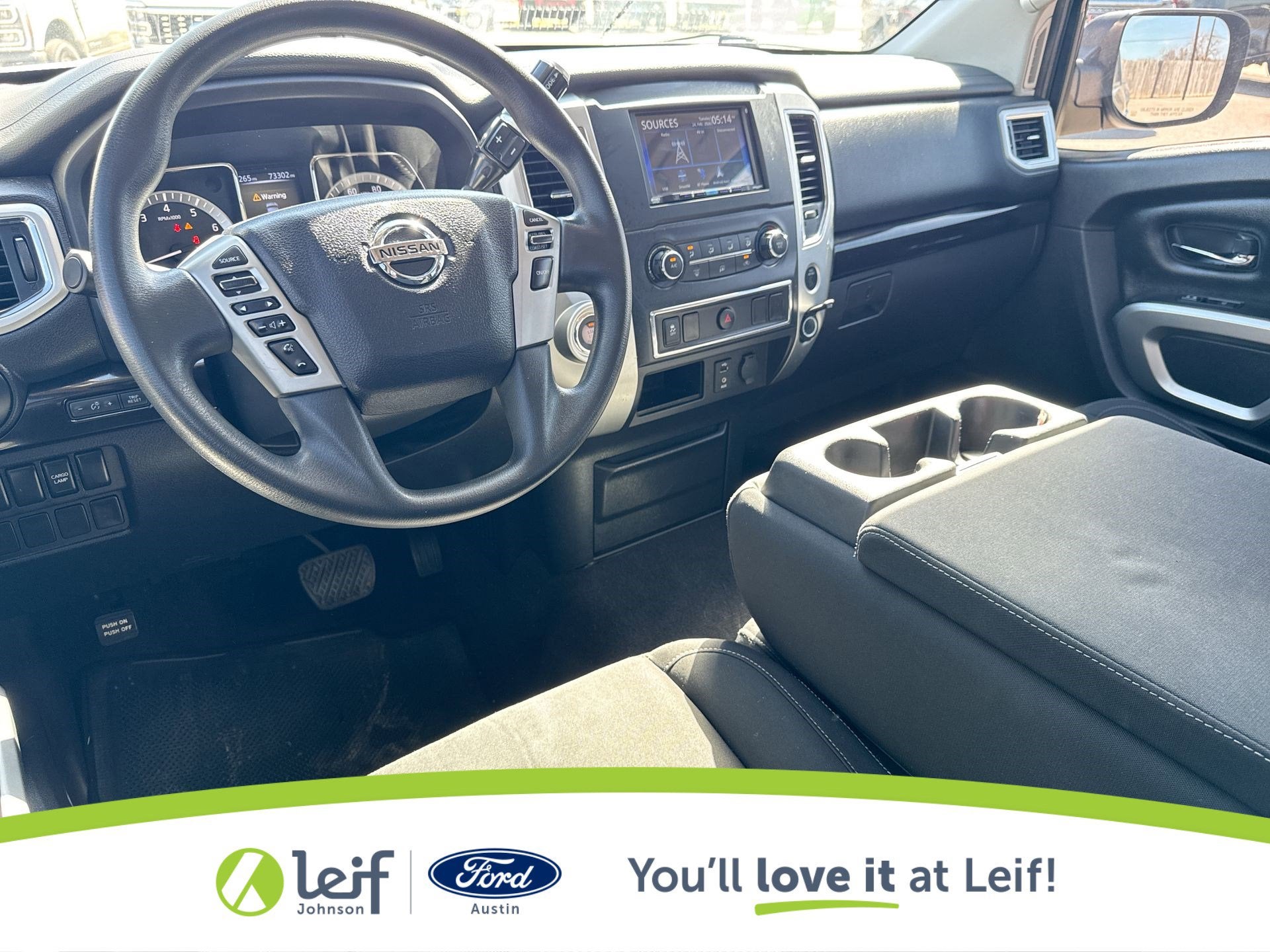 2017 Nissan Titan SV