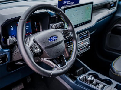 2025 Ford Maverick Lobo