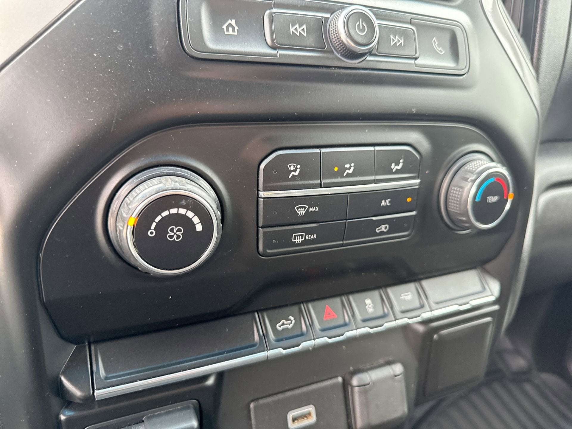 2020 Chevrolet Silverado 1500 Custom